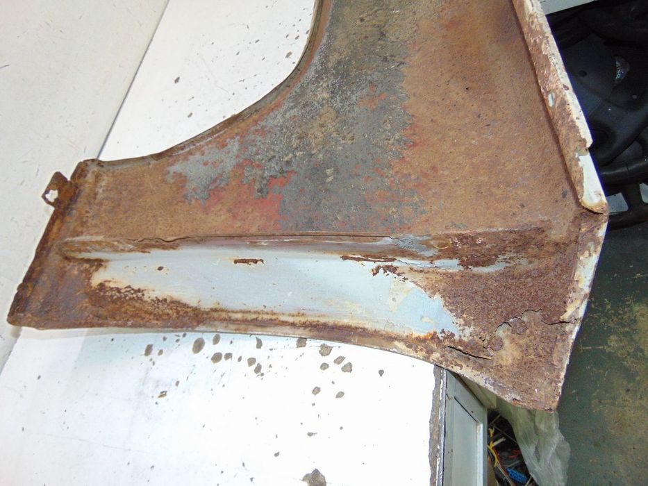Renault 5 guarda lamas