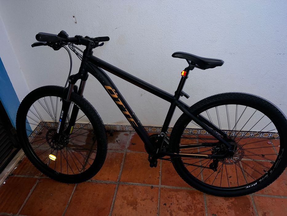 Bicicleta quase novo