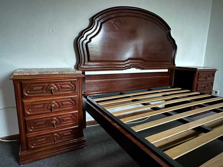 Quarto de casal em madeira