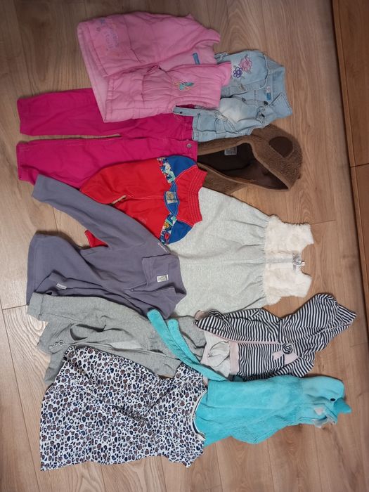 Zestaw ubranek 116 dla dziewczynki