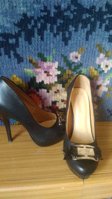 Туфли -37  Girnaive