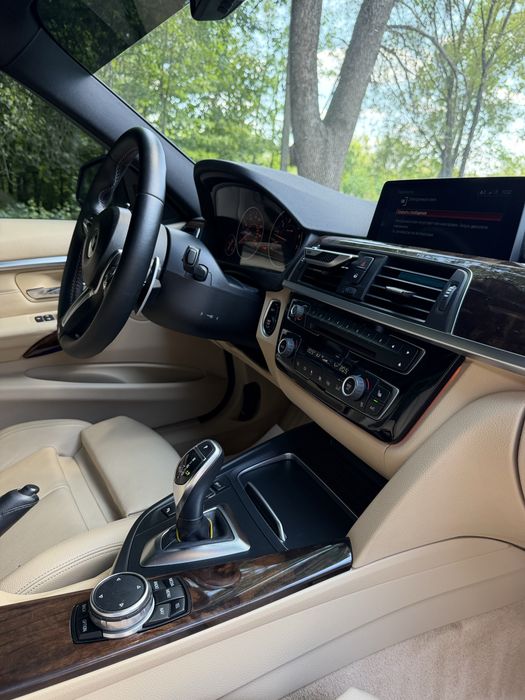 BMW 3 Series 2015 VIN WBA8E9G59GNT46018 фото оголошення 17 з 22