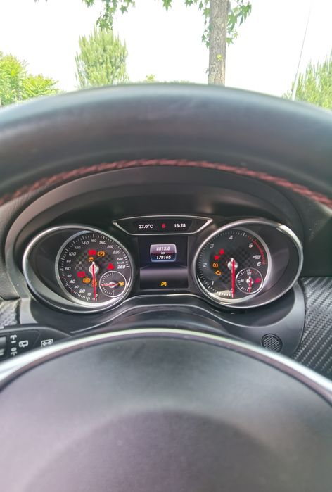 Mercedes-Benz A180d AMG Line