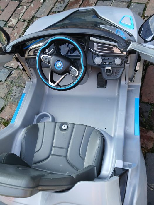 Zabawkowy samochód elektryczny  BMW I8