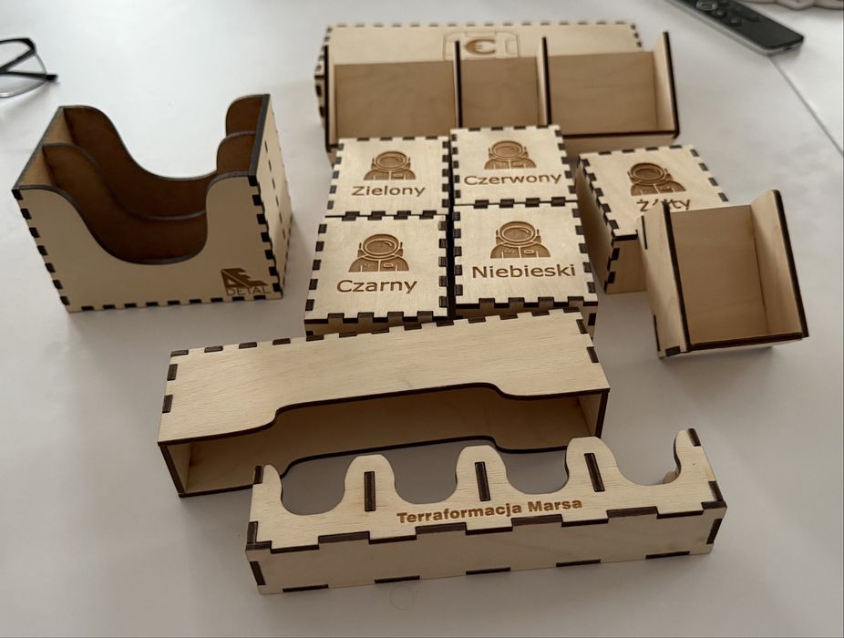 Terraformacja Marsa insert organizer drewniany