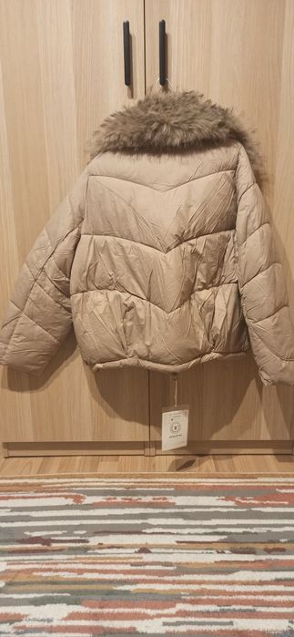 Kurtka zimowa, bomberka.