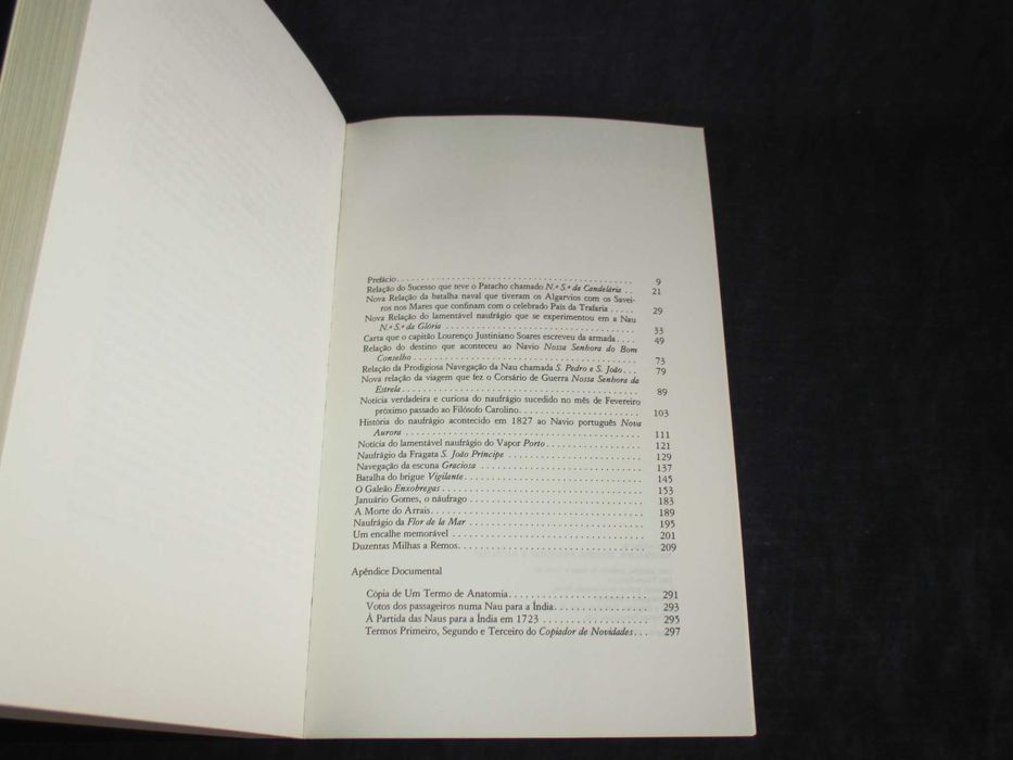 Livro Naufrágios Viagens Fantasias & Batalhas João Palma-Ferreira