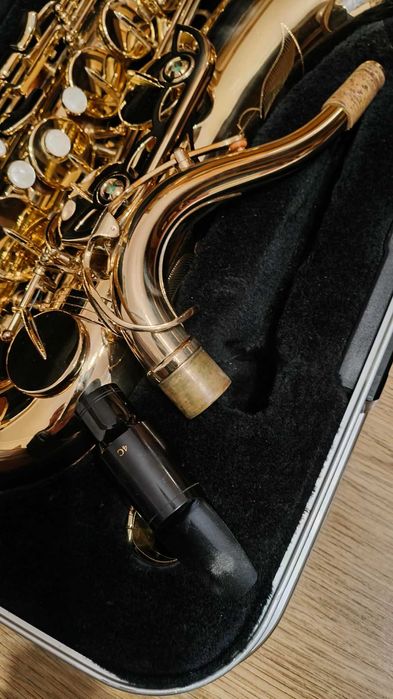 Saksofon tenorowy ANTIGUA- WINDS  super stan !