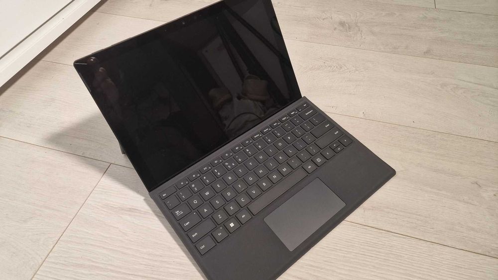 Microsoft Surface PRO 7+