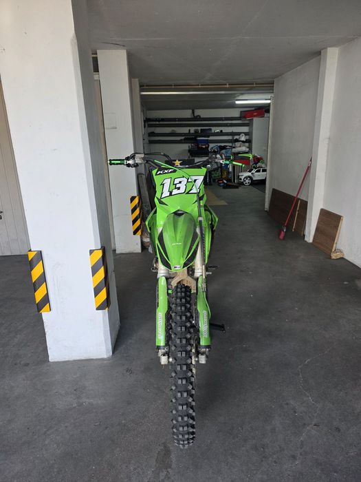Kawasaki 250 2014 com equipamento (venda à parte) e acessórios