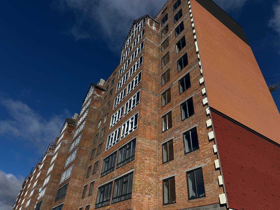 1-км квартира в ЖБК “Авіла Ленд”, р-н Виставка з панорамою на  місто