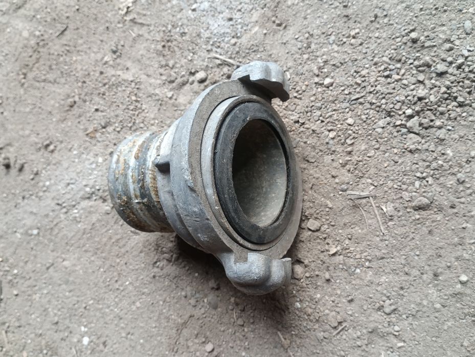 Продам пожарную головку