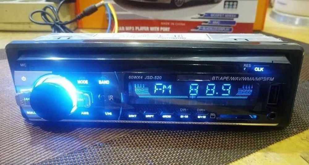 Блютус автомагнитола стандартная с пультом usb microsd универсальная