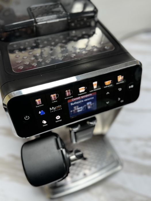 Зернова кавоварка Philips latte go 5400 супер стан