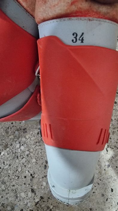 Горнолыжные ботинки детские  34 размер