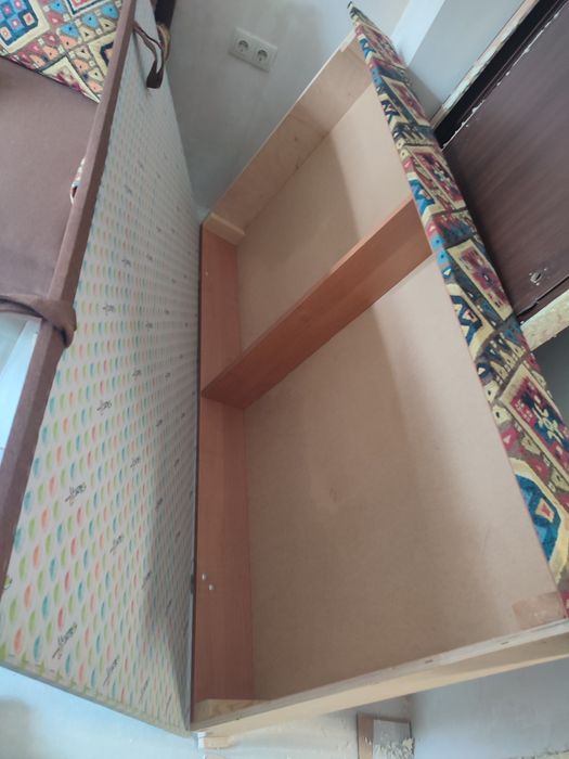 Продам діван. Дуже гарний стан.