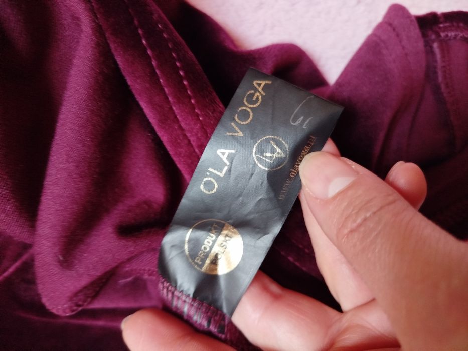 Welurowa sukienka Olavoga m