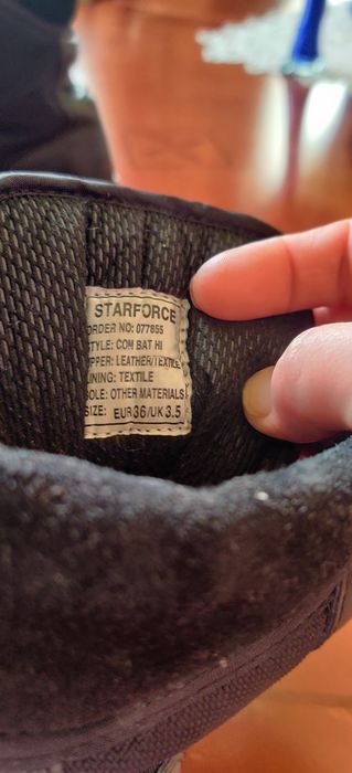 Черевики, кросівки для дівчинки