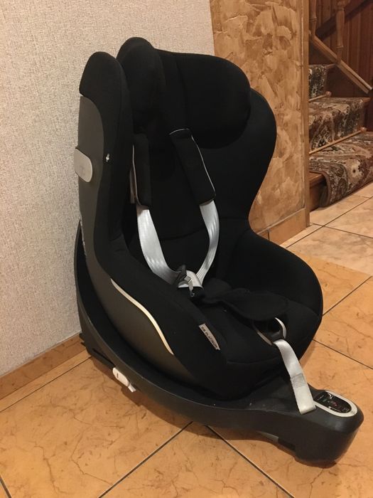 Fotelik samochodowy GB Vaya i-size, obracany 360, kolor  satin black