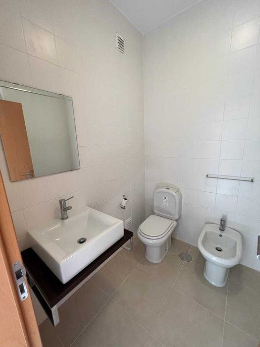 Apartamento T1 mobilado e equipado Palmela Village - Condominio Privado
