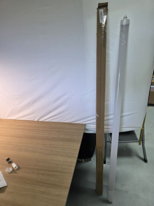 Hermetyczna lampa LED 145 cm