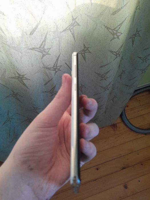 Телефон Samsung s10+ розбитий екран