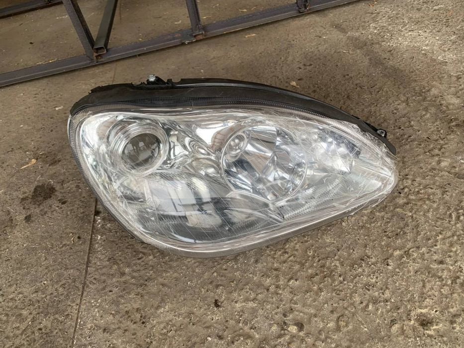 Фара w220 рест права нова