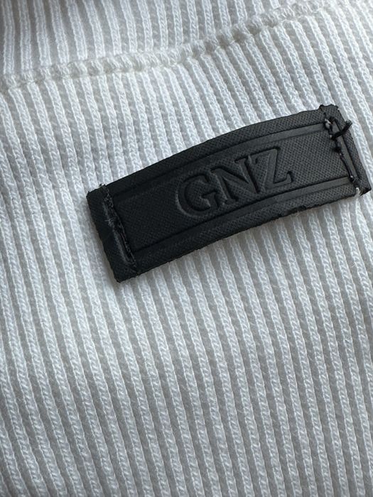 Укорочений лонгслів GNZ