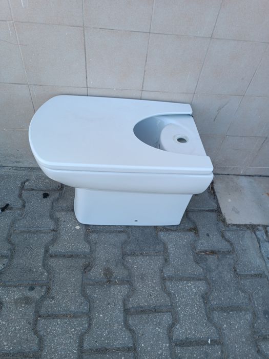 Bidé marca roca em bom estado426579406703175682