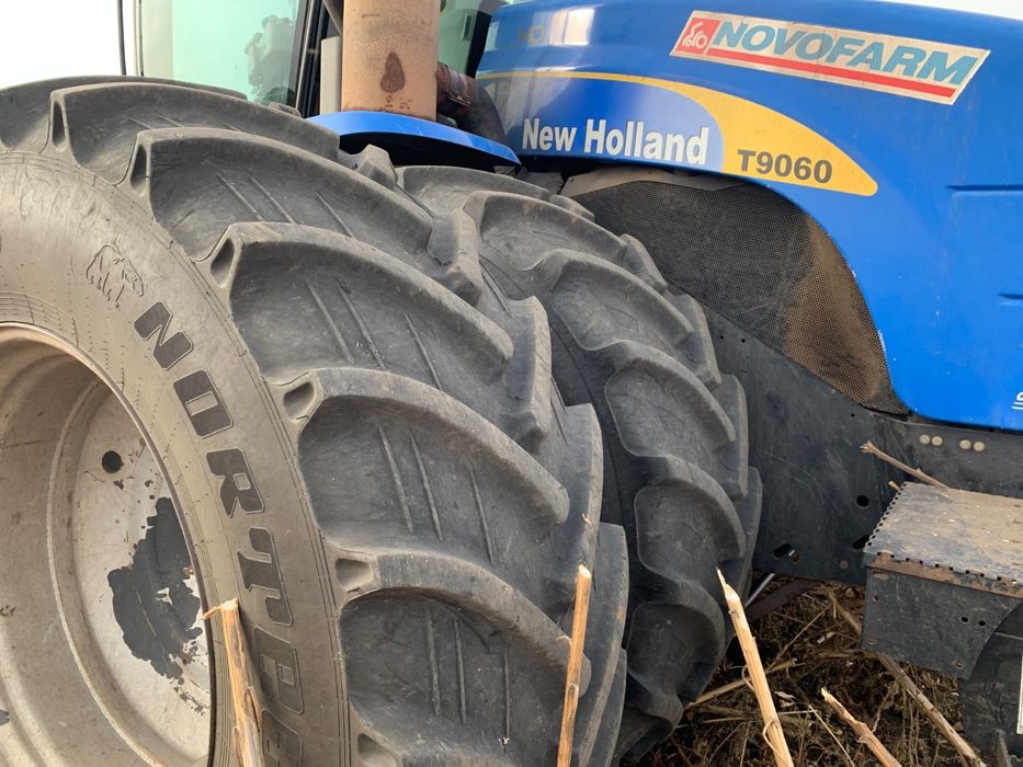 New Holland T9060