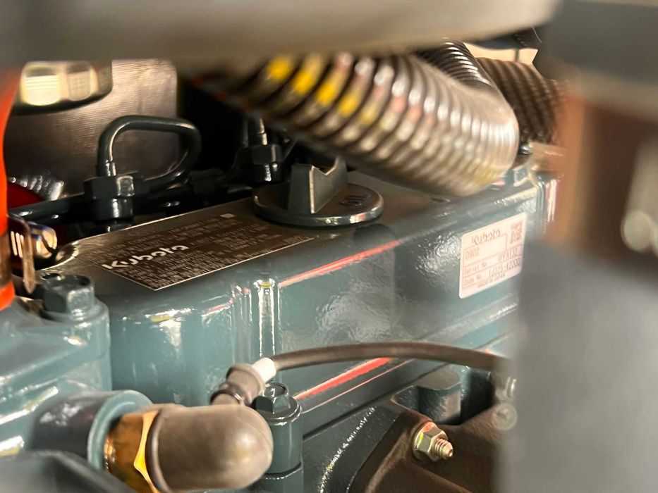 MINI GIRATORIA 1600KG XN18L RHINOCEROS MOTOR KUBOTA