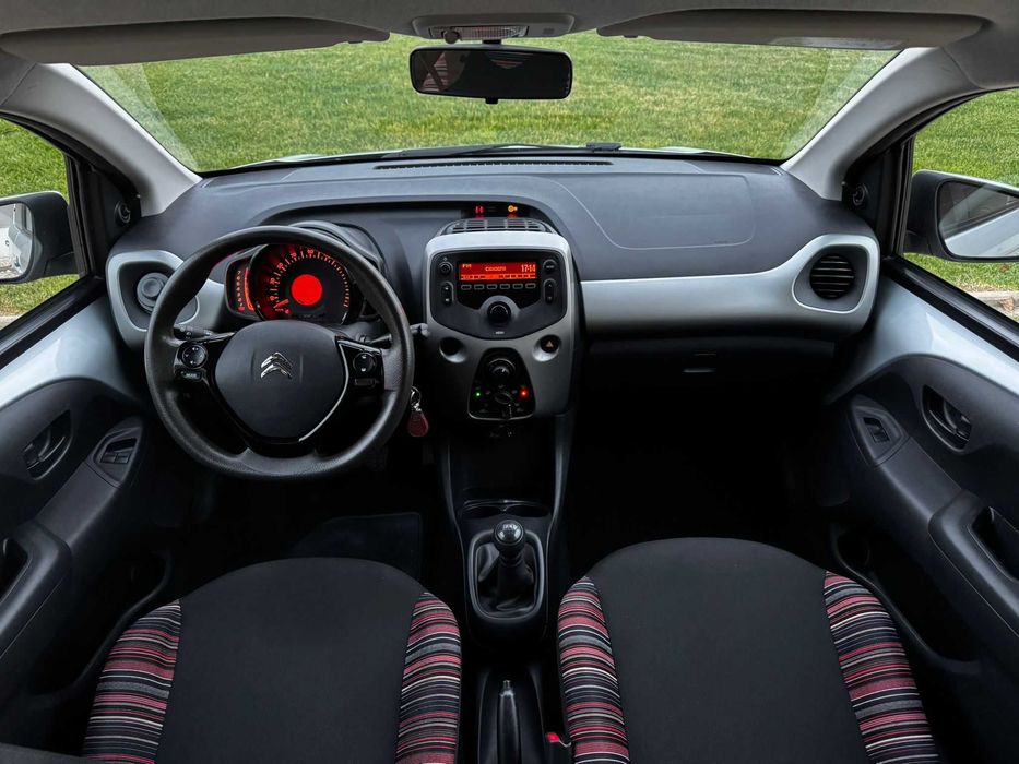 Citroën C1 1.0 VTi • Ano 2016 • Nacional • Impecável • Poucos Kms