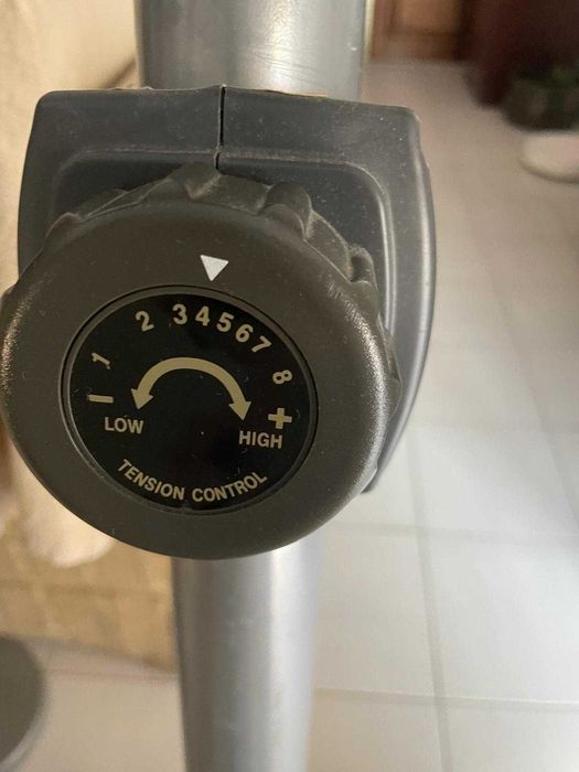 Bicicleta estática BH Fitness