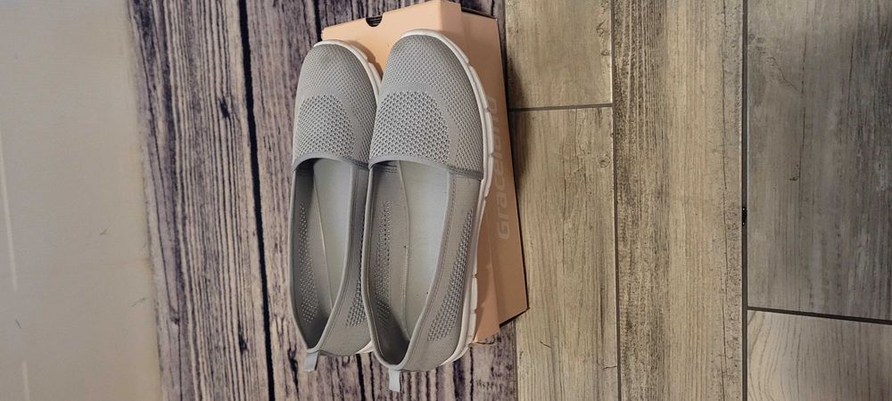 Buty damskie materiałowe