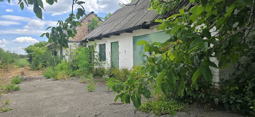 Продаж окремостоячого будинку с. Великополовецьке