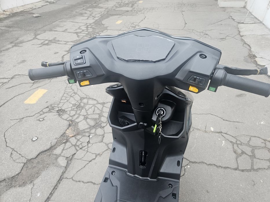 Электроскутер Corso Speedfire 2500W 72V/30Ah