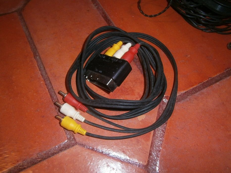 8 Cabos vários(como novos)