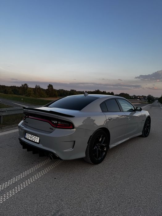 WYNAJEM DO ŚLUBU Dodge Charger RT 5.7