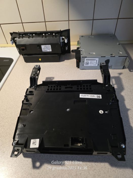 Citroen C4. Panel, ekran, radio