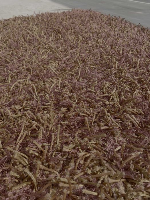 Carpete em tons de castanho/dourado