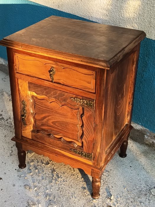 Mesa de cabeceira