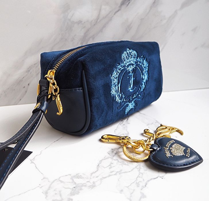 Kosmetyczka Juicy Couture z brelokiem