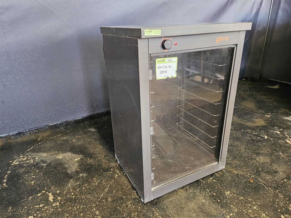 Estufa para 8 tabuleiros