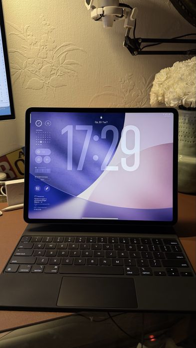 iPad Air M2 13" 128GB Space Gray + Magic Keyboard + Pencil Pro