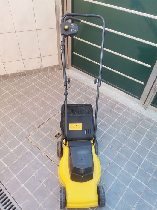 Máquina cortar relva