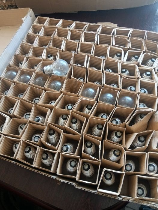 Продам нові Лампочки до світильників різних розмірів