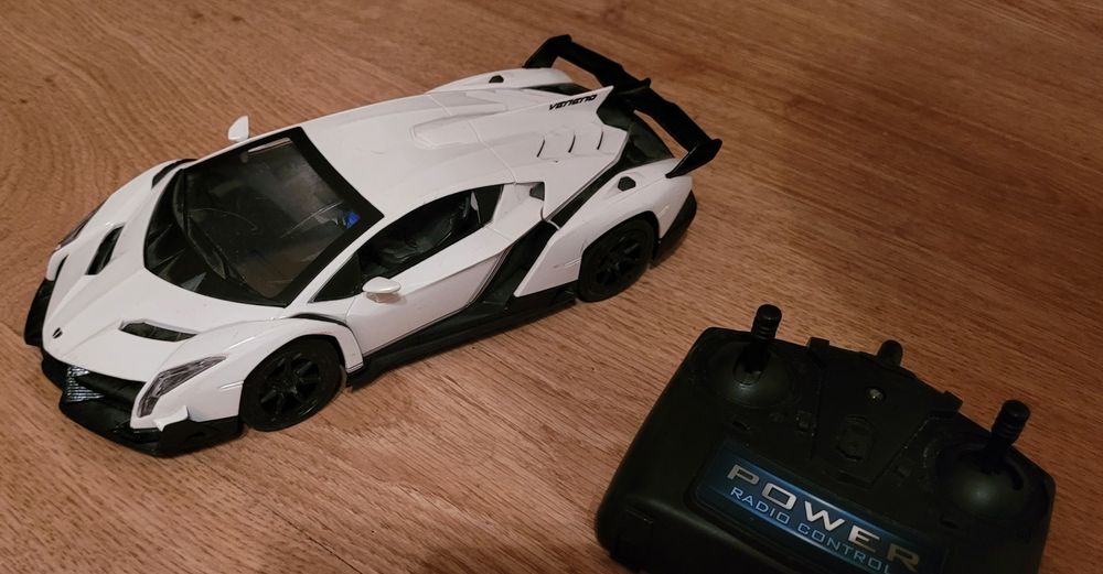 Sprzedam lub zamienię auto Lamborghini!
