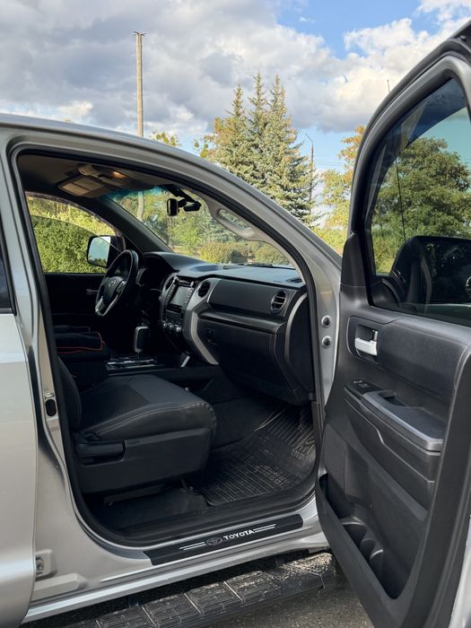 Toyota Tundra 2014