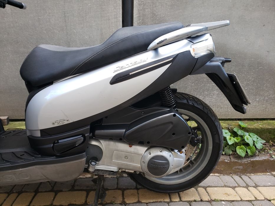 Скутер Piaggio Carnaby 200 Sh