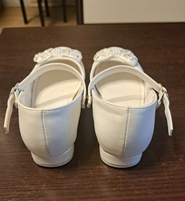 Baletki, lakierki do komunii 35